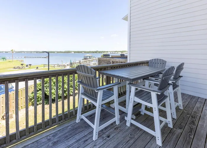 Crow's Nest B10 Holiday home